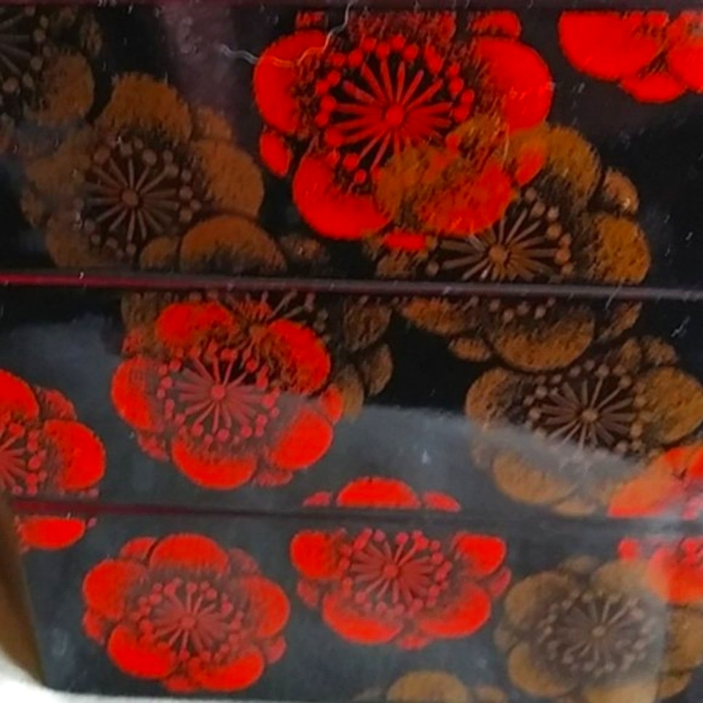 🥀 Beautiful Asian Lacquered Melamine Stacking Storage Boxes (3 Set) - Picture 3 of 10